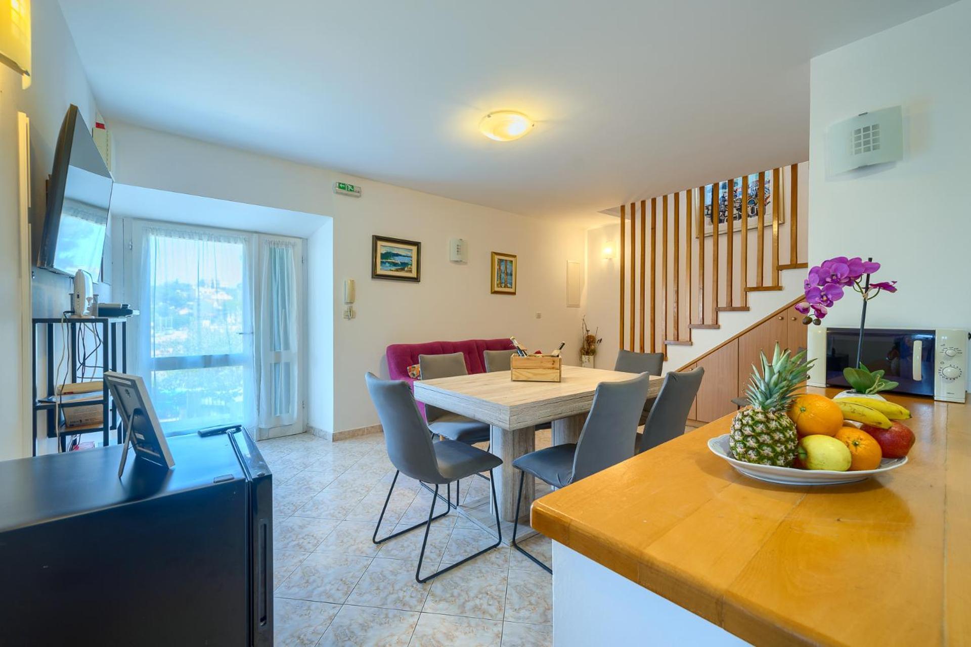 Villa Bonaca Perfect Location For A Holiday With Friends Or Family, Heated Pool ซูมาร์ติน ภายนอก รูปภาพ