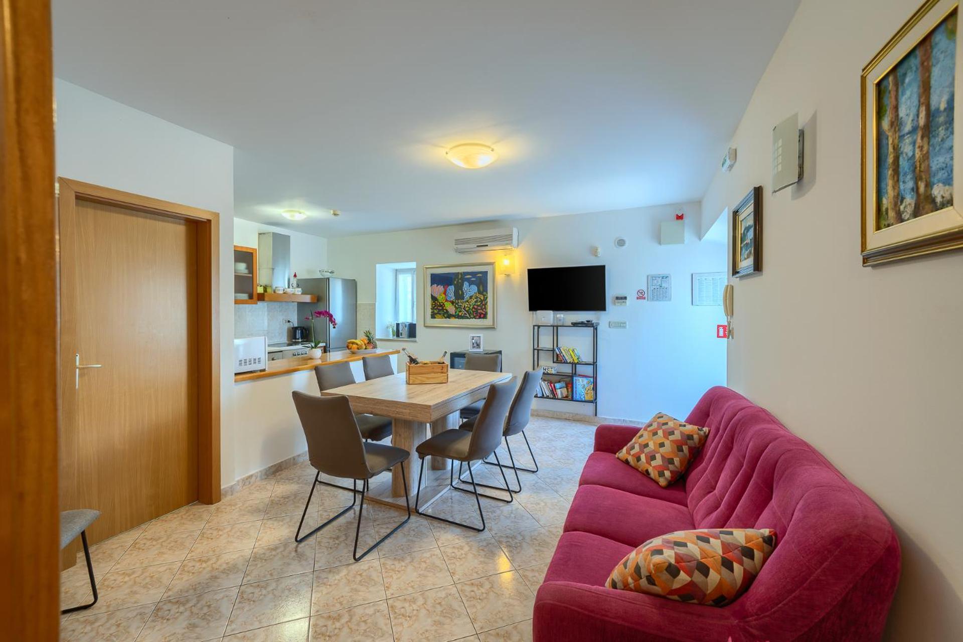 Villa Bonaca Perfect Location For A Holiday With Friends Or Family, Heated Pool ซูมาร์ติน ภายนอก รูปภาพ